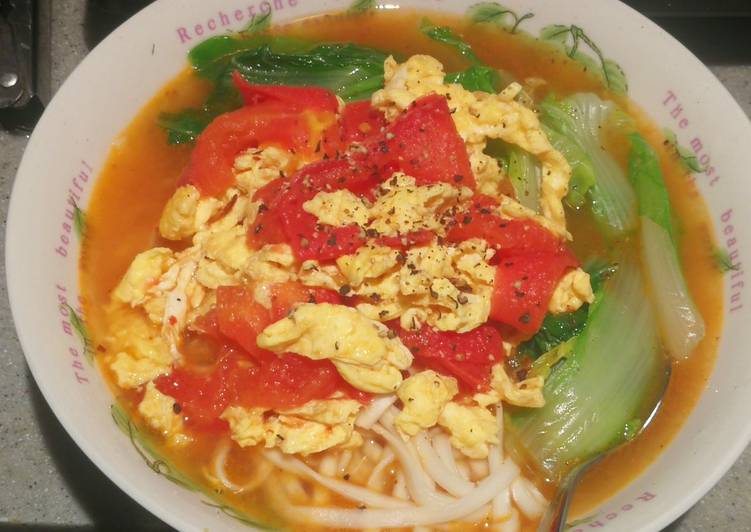 ก๋วยเตี๋ยวมะเขือเทศผัดไข่แบบน้ำ(มังสวิรัติ)