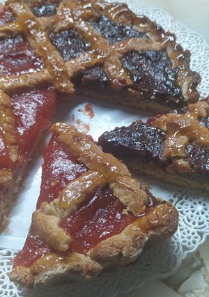 Una foto de Pasta Frola con Harina Leudante y Aceite Dos Dulces