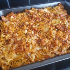 A picture of Creamy Smokey BBQ Fajita Pasta Bake.