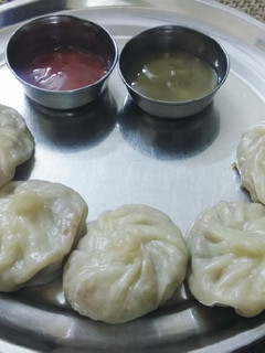वेज मोमोज (Veg Momos recipe in hindi) रेसिपी मुख्य फोटो