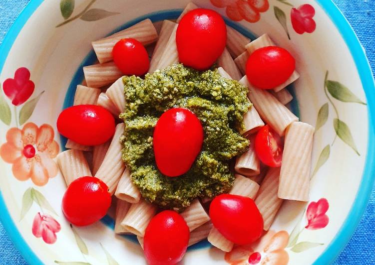 Simple Way to Prepare Veloce Tortiglioni integrali al pesto fresco..😋😋