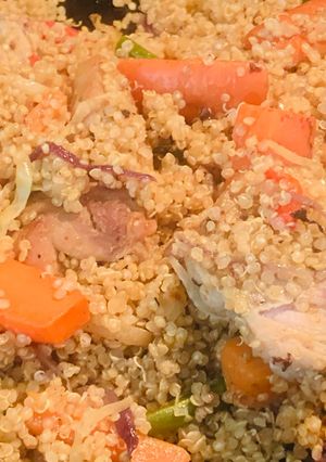 হাক্কা চিকেন কিনোয়া (hakka chicken quinoa salad recipe in Bengali) রেসিপির প্রধান ছবি