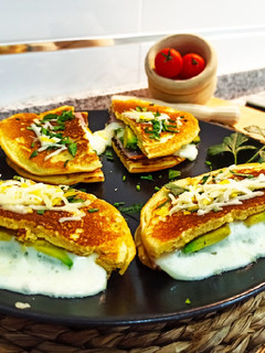 Una foto de Quesadillas de garbanzos 🍴🥟 (apta para veganos 🌱)