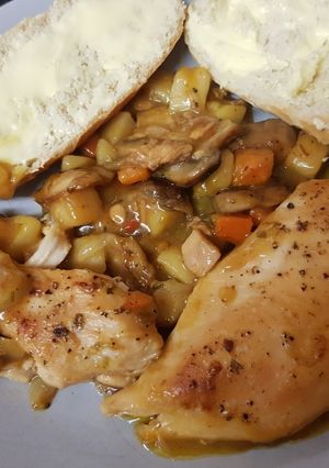 A picture of My Garlic Chilli Chicken & Veg. 😀.