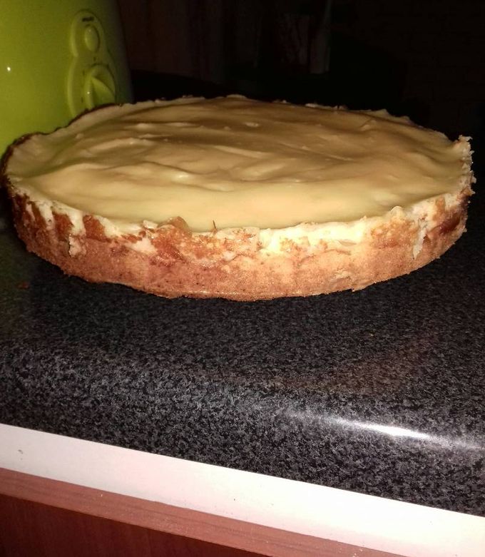 Una foto de Kuchen de manzana con crema pastelera alemana