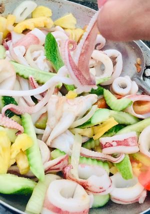 Hình của món Mực xào thập cẩm.