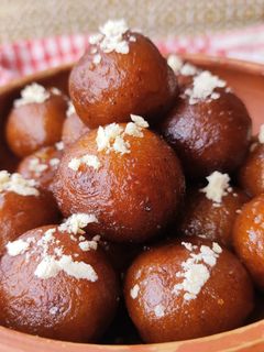 রাঙ্গা আলুর গোলাপ জামুন ও ল্যাংচা (ranga aloor gulab jamoon o langcha recipe in Bengali) রেসিপির প্রধান ছবি