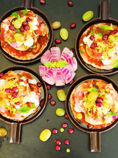 क्रिस्पी ब्रेड चाट (Crispy bread chaat recipe in hindi) रेसिपी मुख्य फोटो