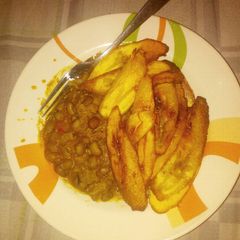 A picture of Beans and Fried Plantain.