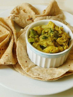 முள்ளங்கி மசாலா சப்பாத்தி செய்முறை முக்கிய புகைப்படம்