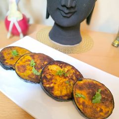 Bengali Style Baingan Bhaja A picture of Bengali Style Baingan Bhaja.