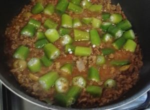 Foto de Carne de soja com quiabo