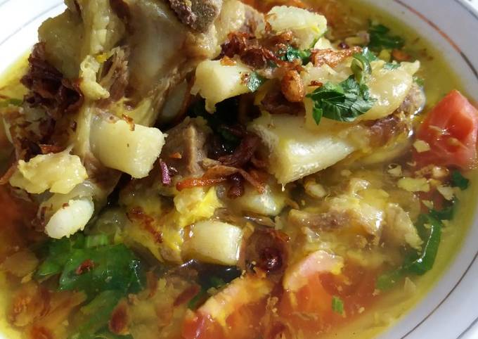 Ternyata begini lho! Bagaimana cara membuat Sop iga sapi kuah kuning  spesial