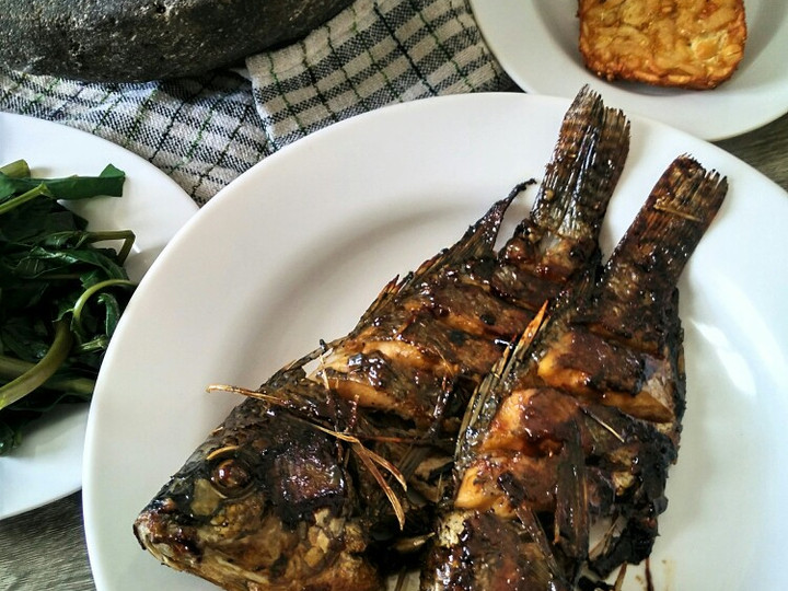 Bagaimana Menyiapkan Ikan Mujair Bakar Bumbu Kecap, Menggugah Selera