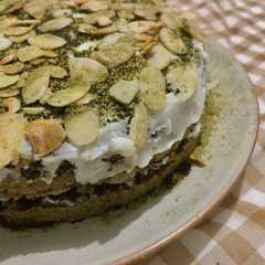 รูปของ Green Tea Oreo Almond Cake