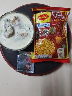 મેગી રાઇતું (Maggi Raita Recipe In Gujarati) રેસીપી મુખ્ય ફોટો