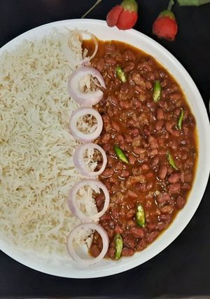 पंजाबी राजमा चावल (punjabi rajma chawal recipe in Hindi) रेसिपी मुख्य फोटो
