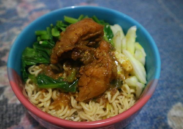 Resep Mie ayam kecap by CerryLicious oleh Cerry Licious