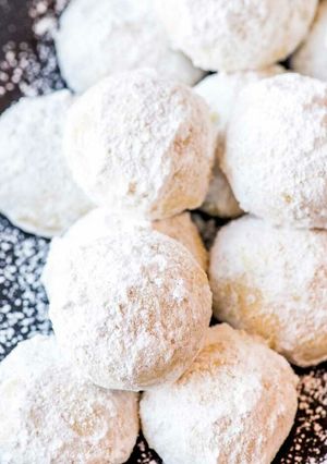 A picture of Vickys Cherry Snowballs, GF DF EF SF NF.