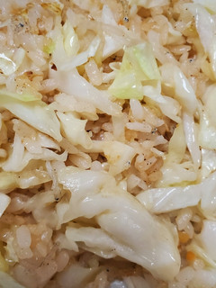 高麗菜魩仔魚炒飯 的食譜成品照片