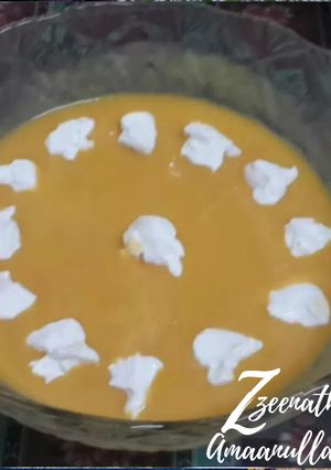 A picture of Aamras and Cream.
