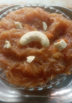 सेवइयां का हलवा(seviyan ka halwa recipe in hindi) रेसिपी मुख्य फोटो