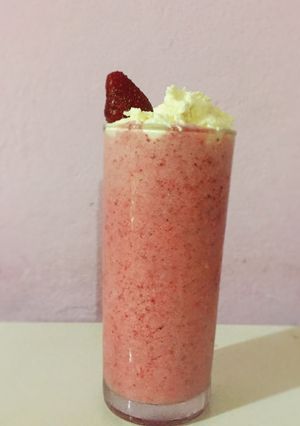 Una foto de Milkshake de frutilla