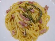 Una foto di pasta alla carbonara