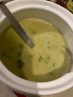 صورة لوصفة شوربة البروكلي🥦🥦🧅🧅