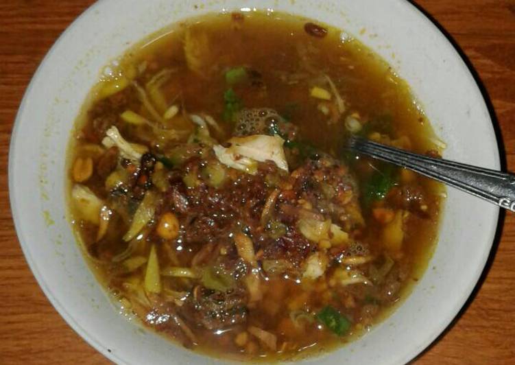 Bagaimana Menyiapkan Soto Ayam, Lezat