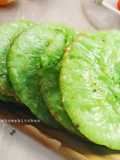 Kue Cucur Pandan Wijen