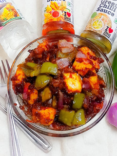 પનીર ચિલ્લી ડ્રાય (Paneer Chilli Dry Recipe In Gujarati) રેસીપી મુખ્ય ફોટો