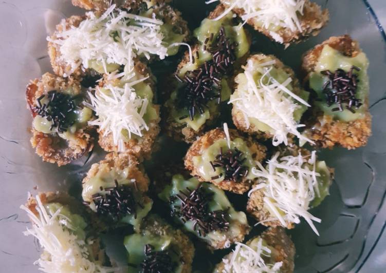 Banana Nugget with Vla Matcha Choco n' Cheese