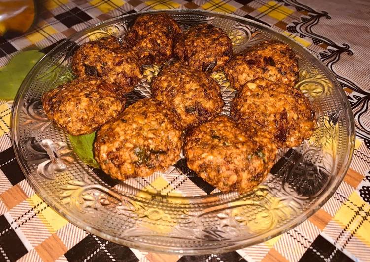 Any-night-of-the-week Green gram dal vada