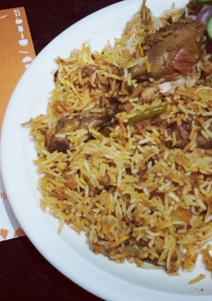 A picture of Spicy chicken biryani.