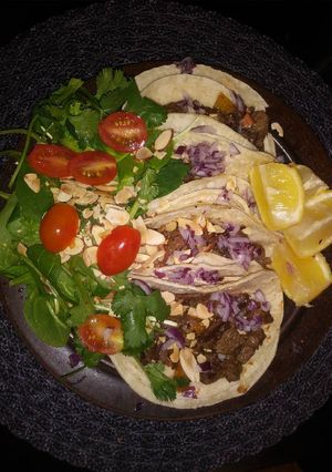 Una foto de Tacos de Bistek al Pesto con Almendras y Espinacas