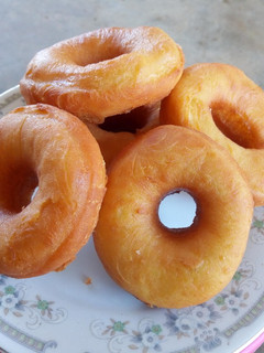 A picture of Fluffy Doughnuts.