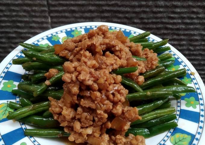 Anti Ribet, Buat Buncis tumis daging Irit Anti Gagal