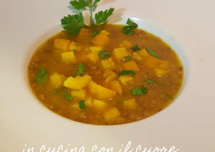 Zuppa di lenticchie e peperoni gialli