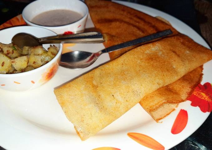 Parul Patel દ્વારા રેસીપી ફરાળી ઢોસા (Farali Dosa Recipe In Gujarati) - કૂકપૅડ