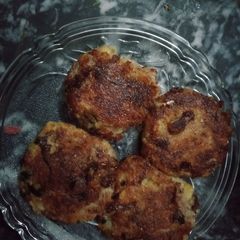 A picture of Aloo tikki.