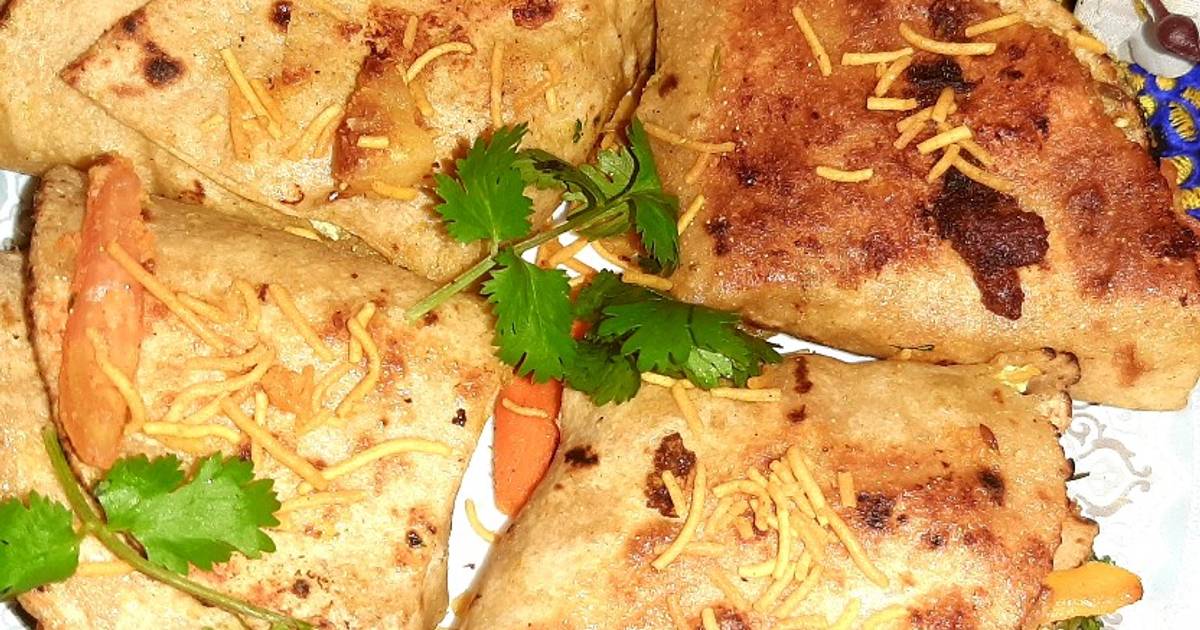 वेज रोटी रैप (veg roti wrap recipe in hindi) रेसिपी बनाने की विधि in ...