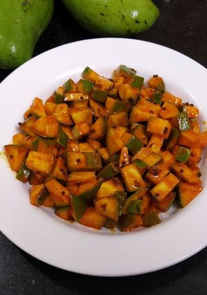 "कैरी चा तक्कू" रेसिपी चे मुख्य फोटो 