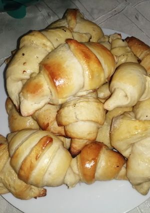 Una foto de Medialunas dulces y salados