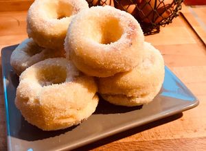 Une photo de Donuts au four