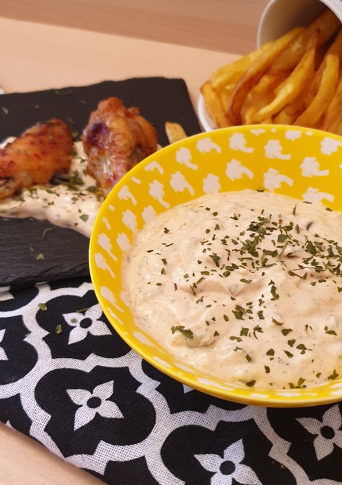 Una foto de Salsa blanca picante (Spicy white sauce)