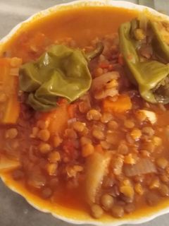 صورة لوصفة طبق العدس بالخضروات