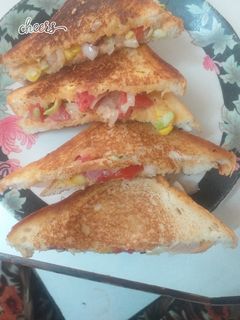 વેજ પનીર કોર્ન સેન્ડવીચ રેસીપી મુખ્ય ફોટો