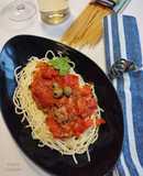 Spagetti marinált paprikával és szardíniával