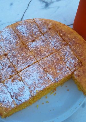 Una foto de Torta sin gluten zanahoria 🥕 y naranja 🍊